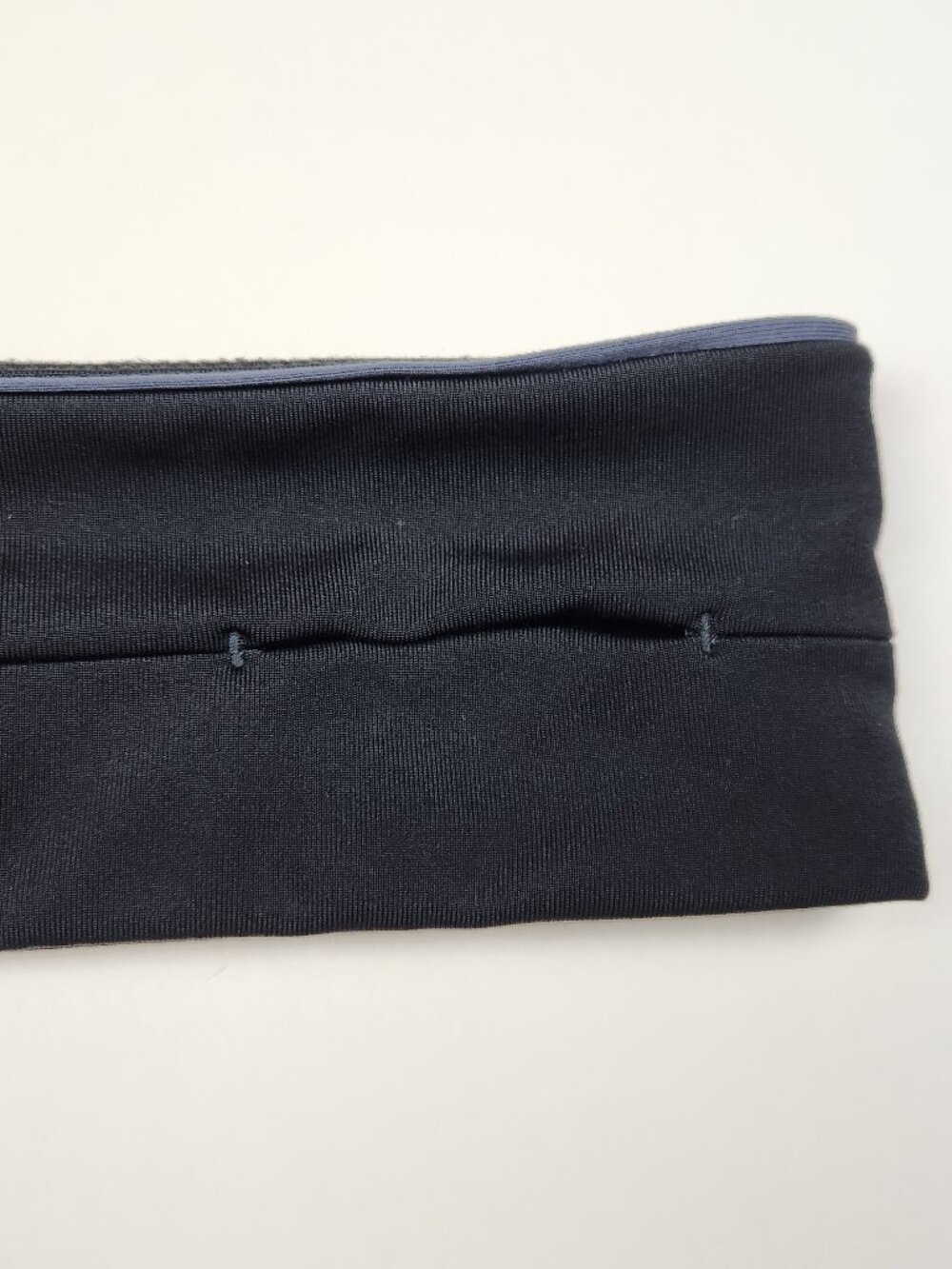 FlipBelt Classic Running Belt Black XS - Picture 4 of 7